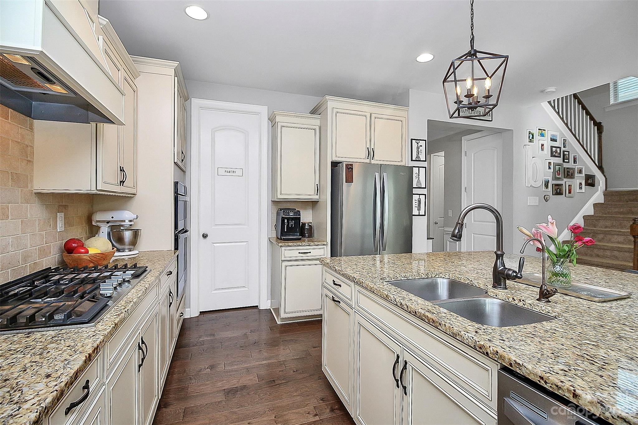 Lake Crest - Residential