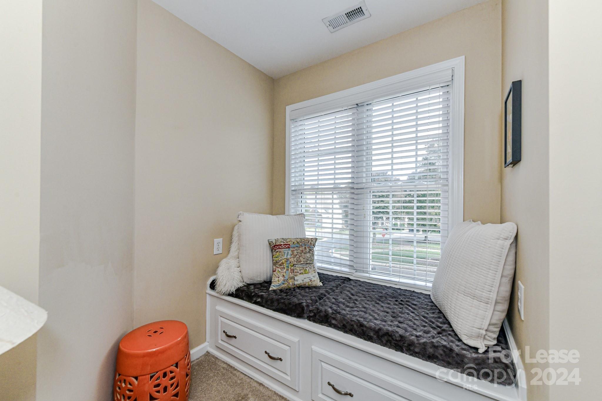 Hampton Ridge Ii - Residential Lease