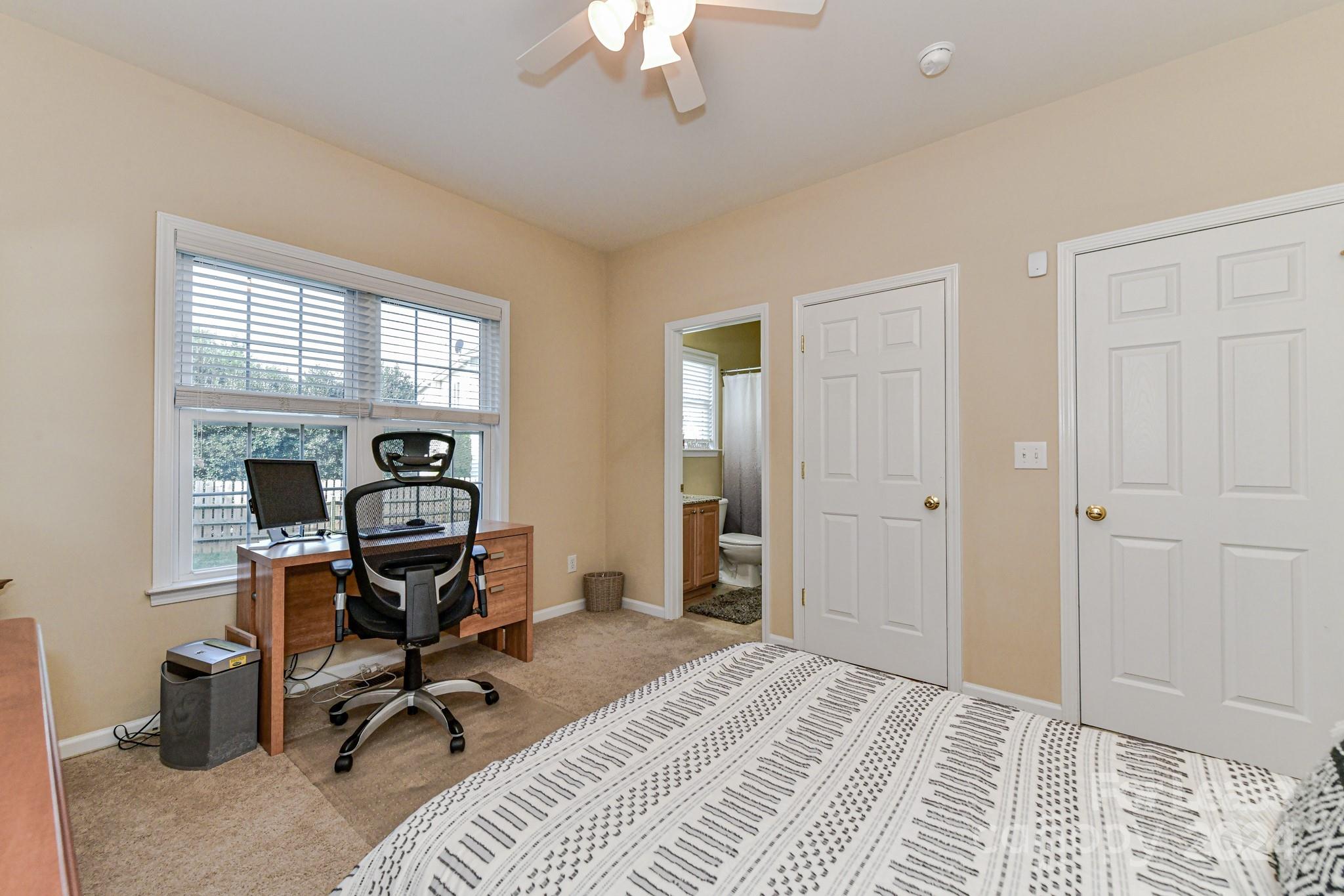 Hampton Ridge Ii - Residential Lease