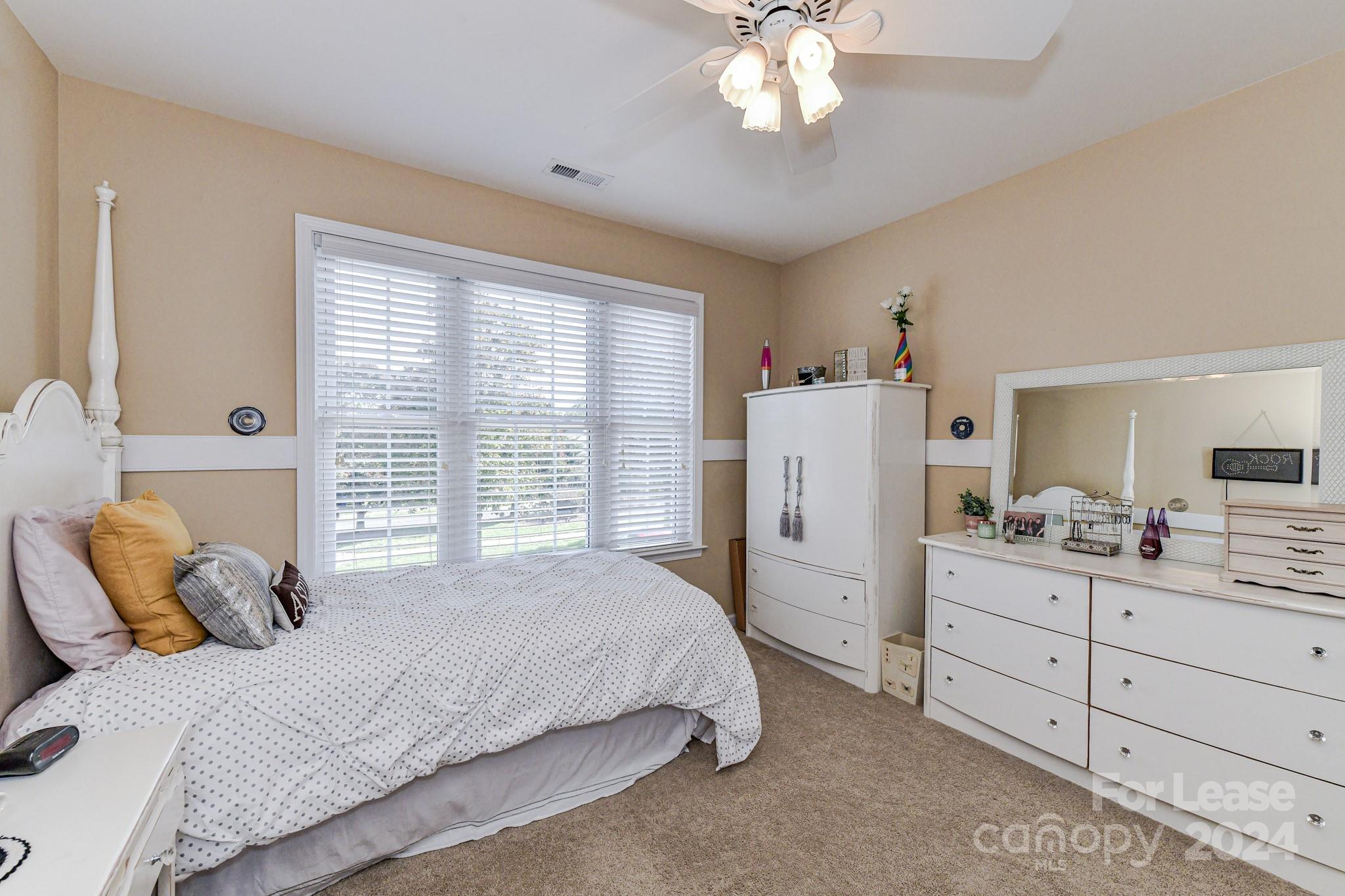 Hampton Ridge Ii - Residential Lease