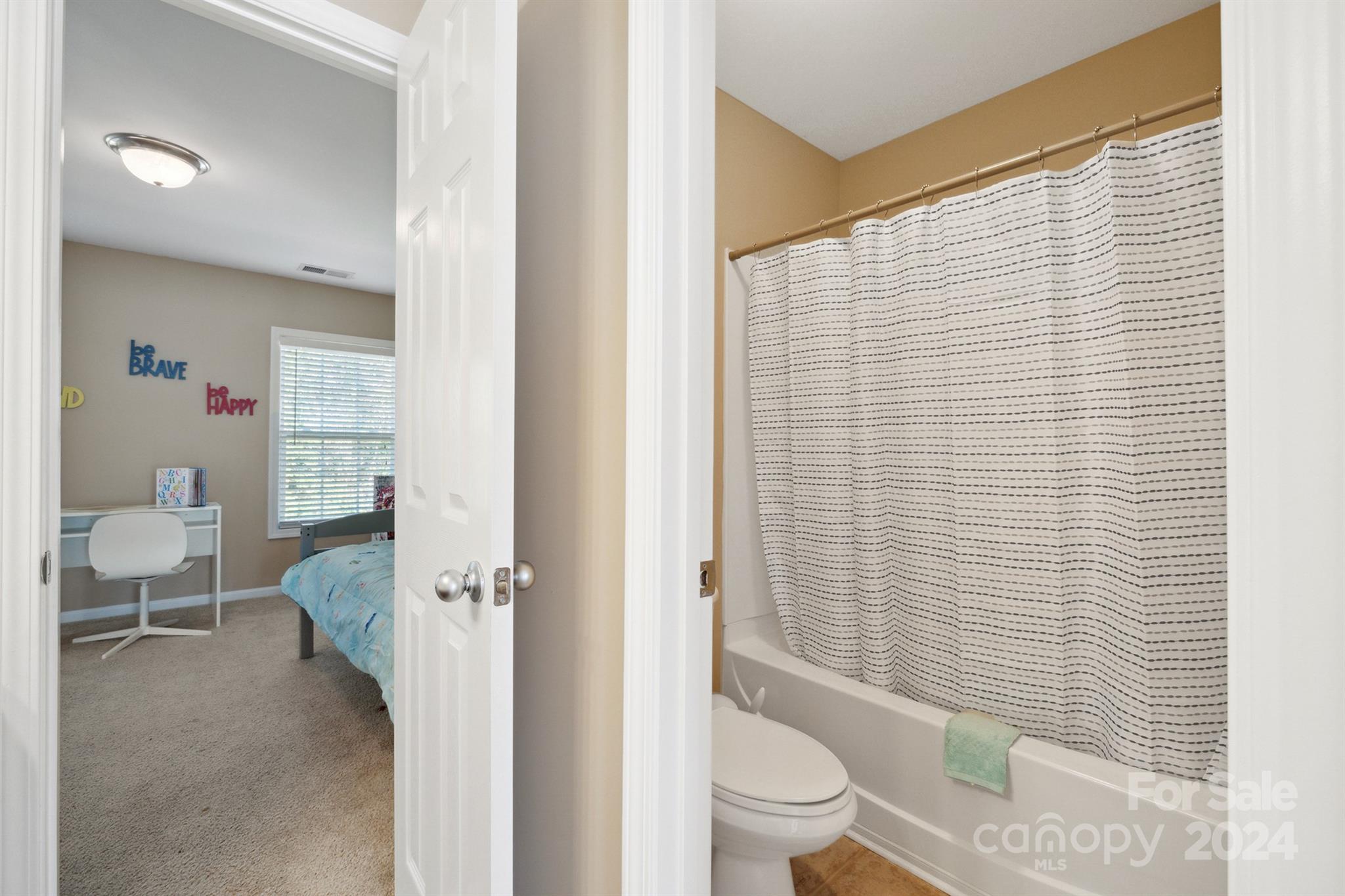 Old Stone Crossing - Residential