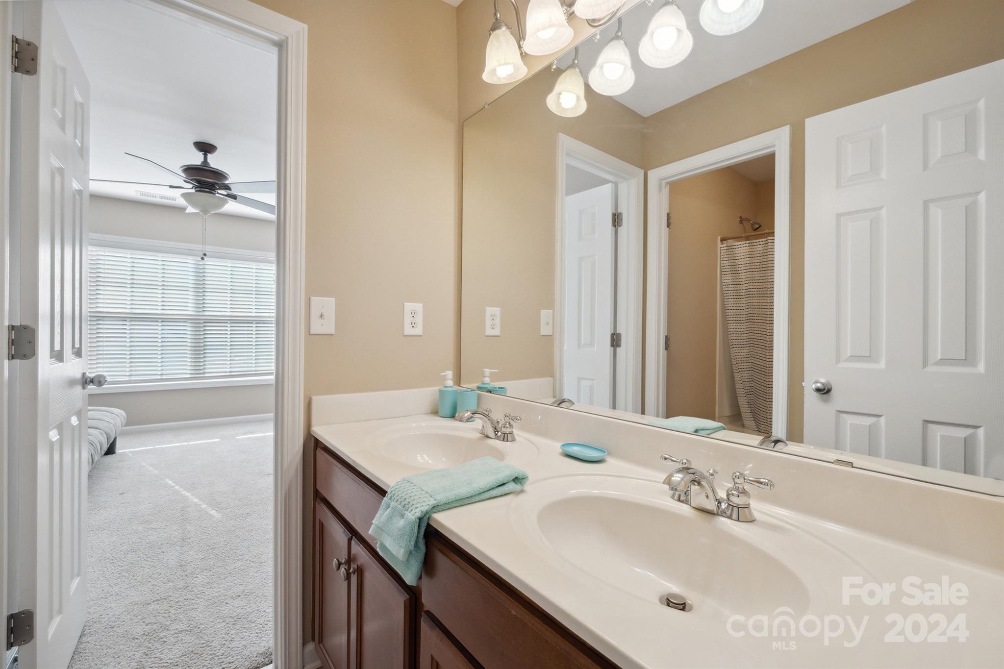 Old Stone Crossing - Residential