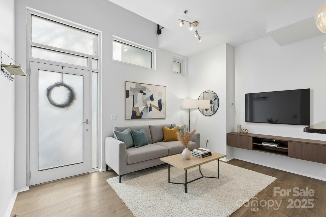 Lofts Dilworth - Residential