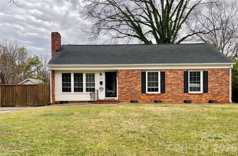 3813 Moultrie Street Charlotte NC 28209