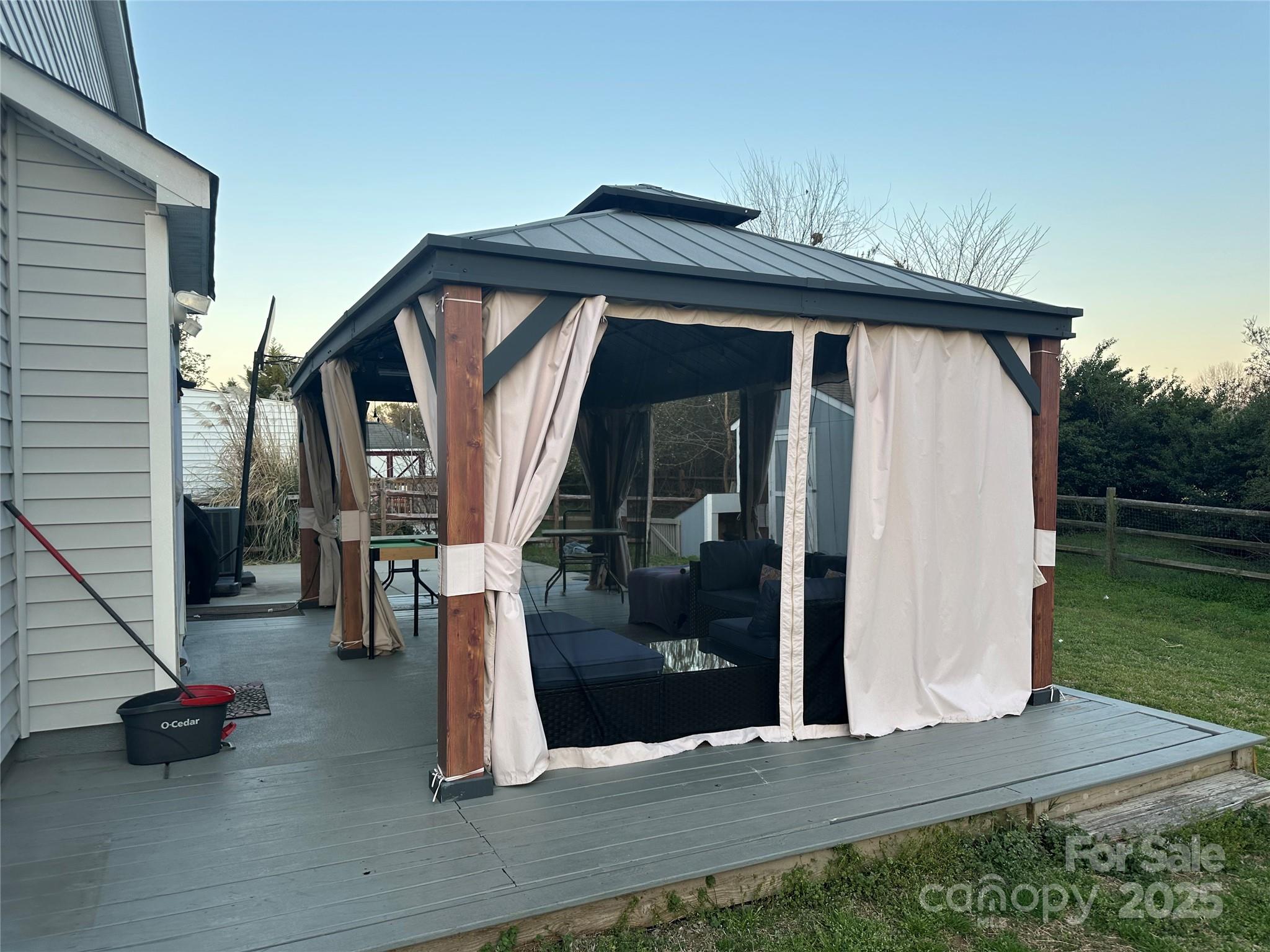 Planters Walk - Residential