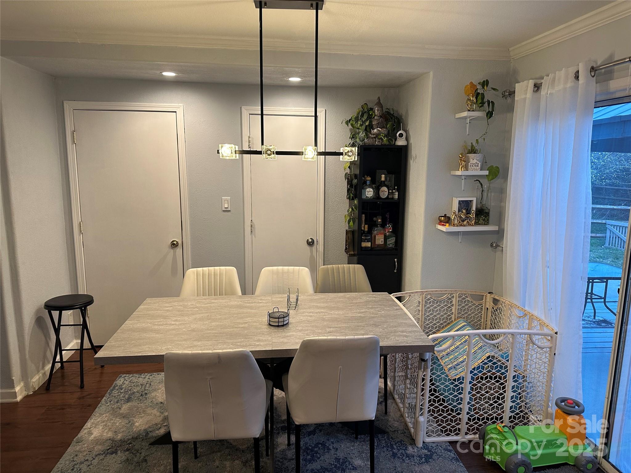 Planters Walk - Residential