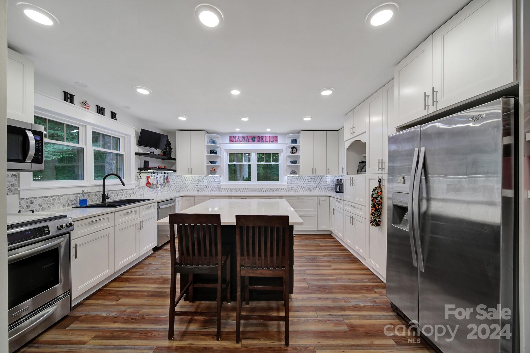 Clifflure Estates - Residential