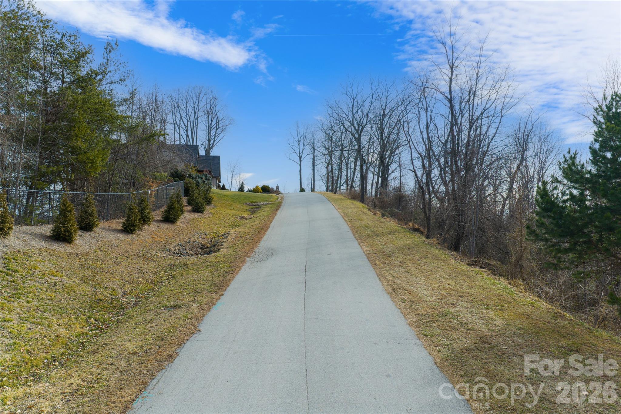 Hamburg Mountain - Land