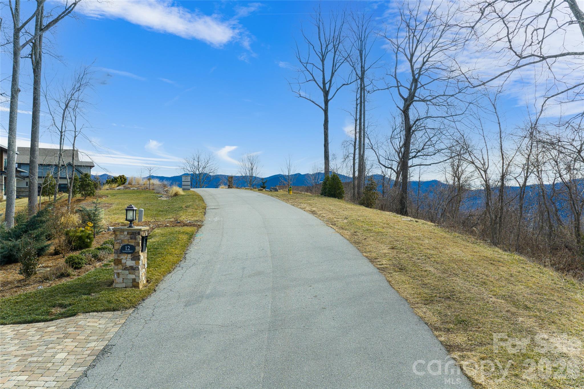 Hamburg Mountain - Land