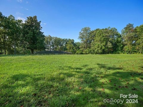 A home in Rutherfordton