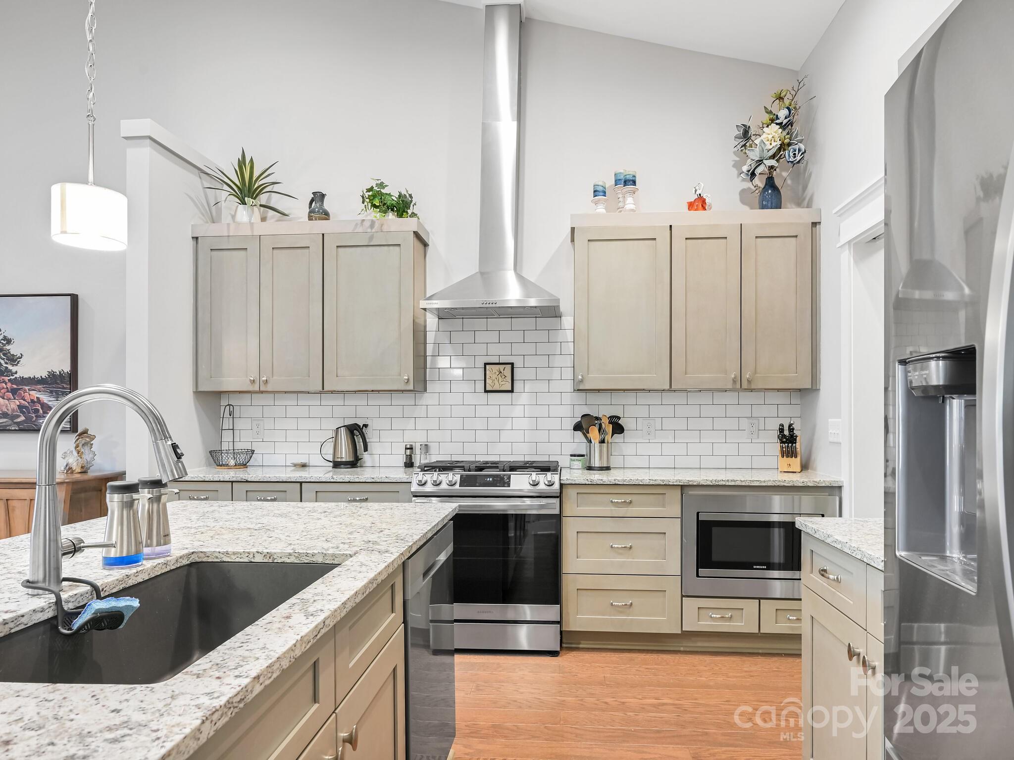 32 Cozy Cottage Way