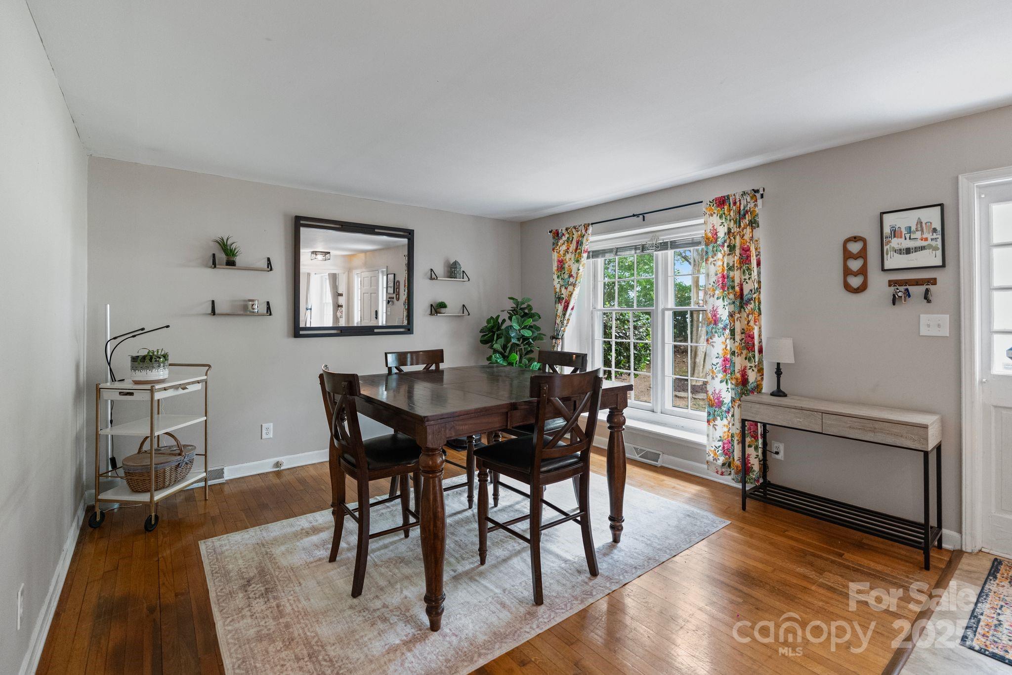 1014 Vandalia Drive