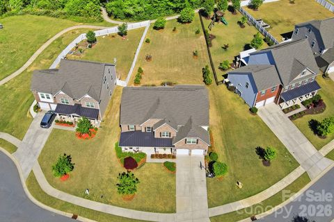 Photo of 1989 Topaz Plaza, Davidson, NC 28036 (MLS # 4373611)
