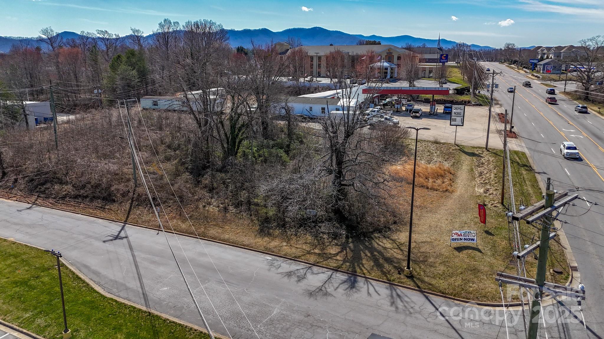 1261 Burkemont Avenue