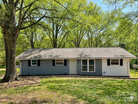 108 York Park Street York SC 29745