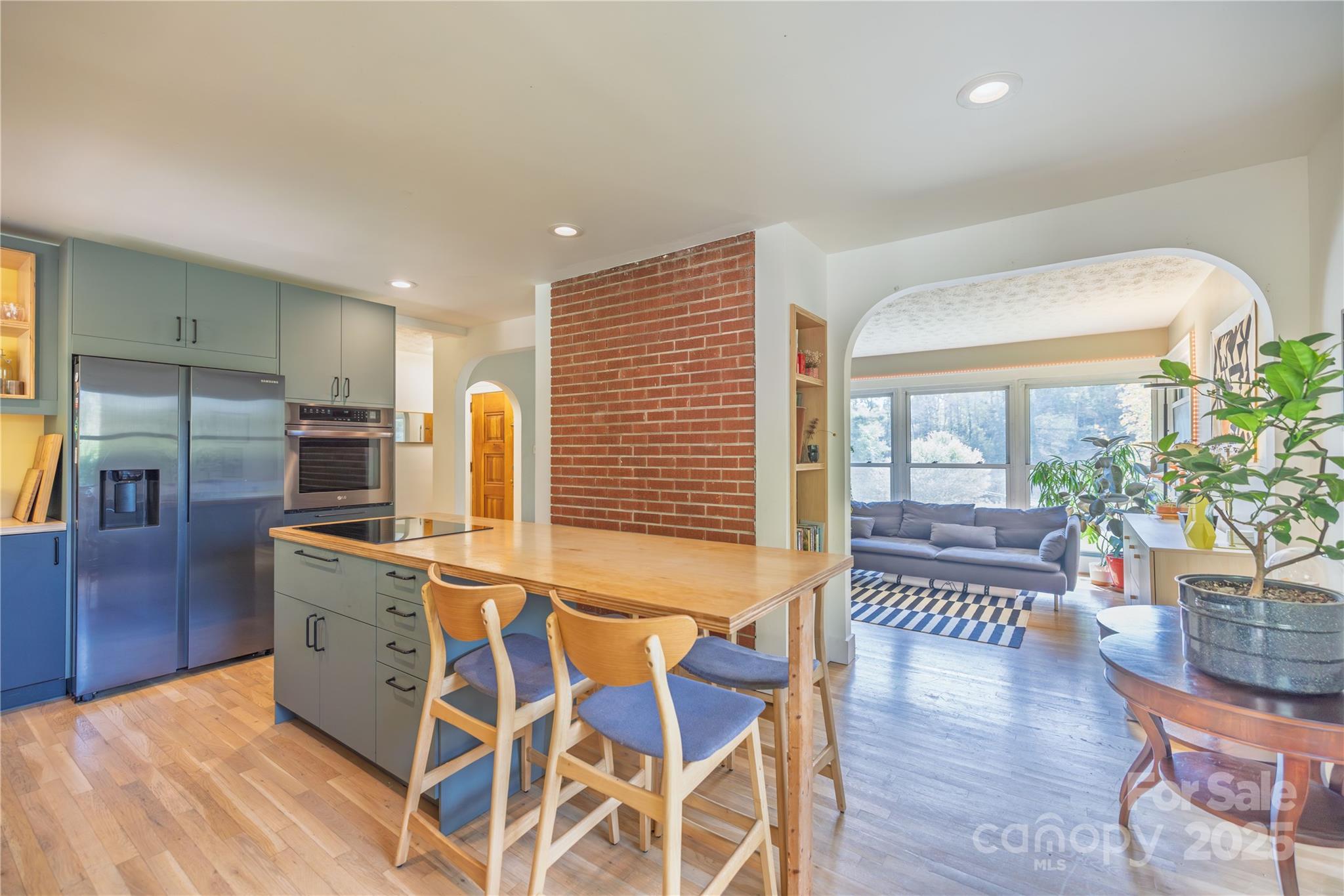 8 Haywood Drive