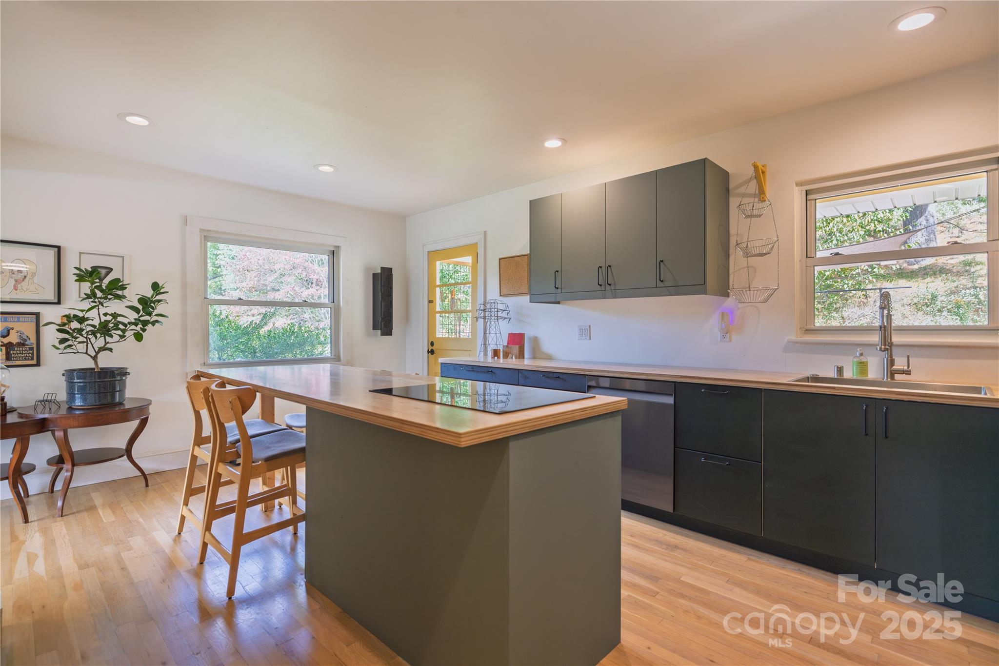 8 Haywood Drive