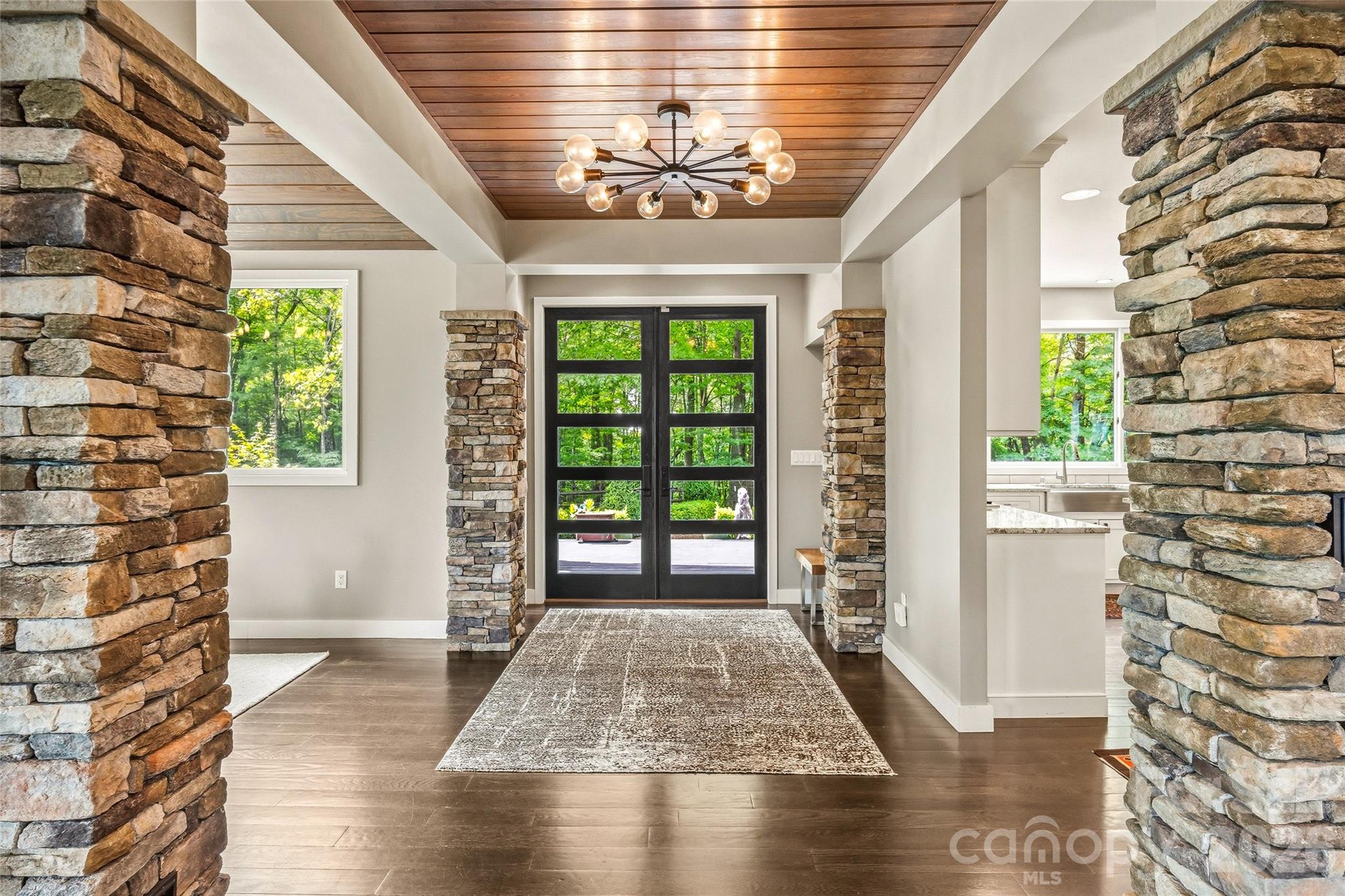 233 Tanglewood Lane