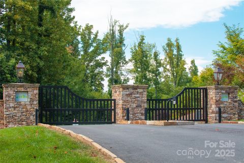 48 Longspur Lane 58 Asheville NC 28804