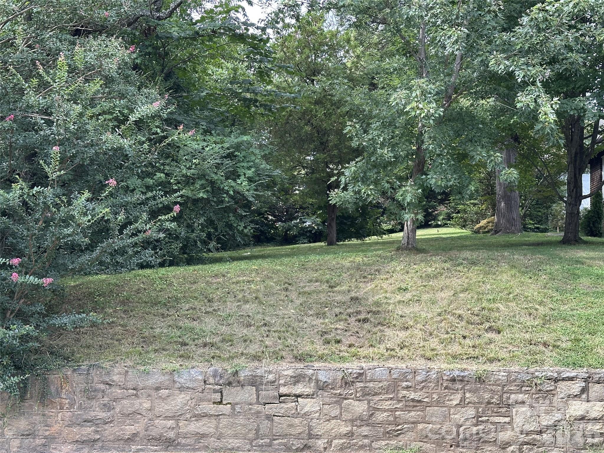 Edgewood Place - Land