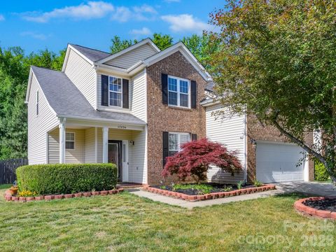 Photo of 17234 Cambridge Woods Court, Charlotte, NC 28277 (MLS # 4374402)