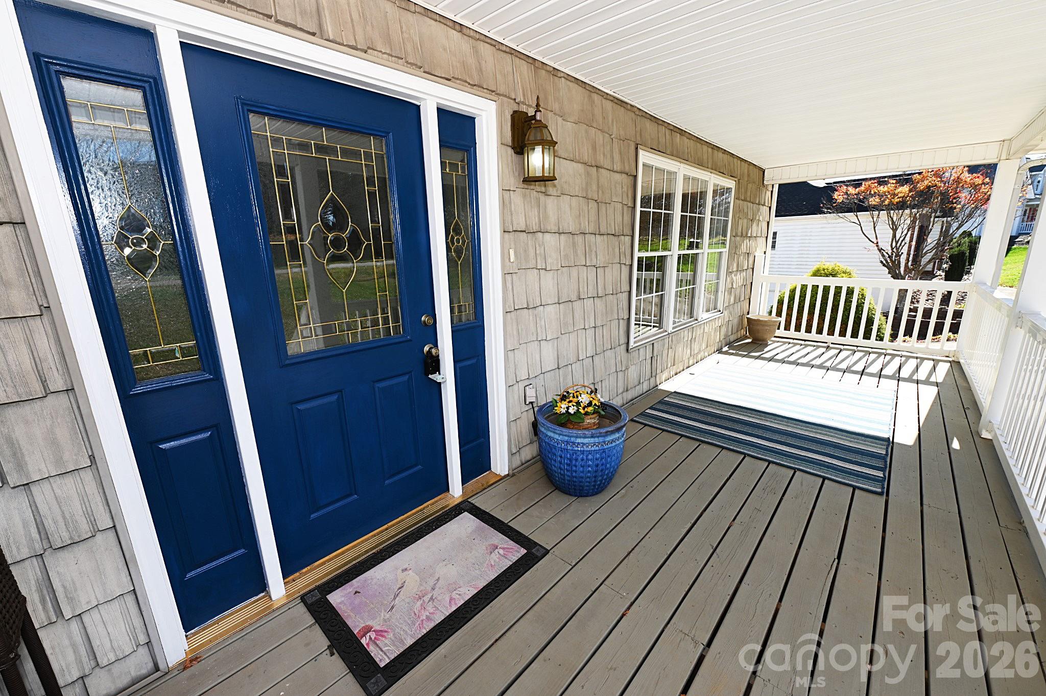 518 30th Avenue Circle NE