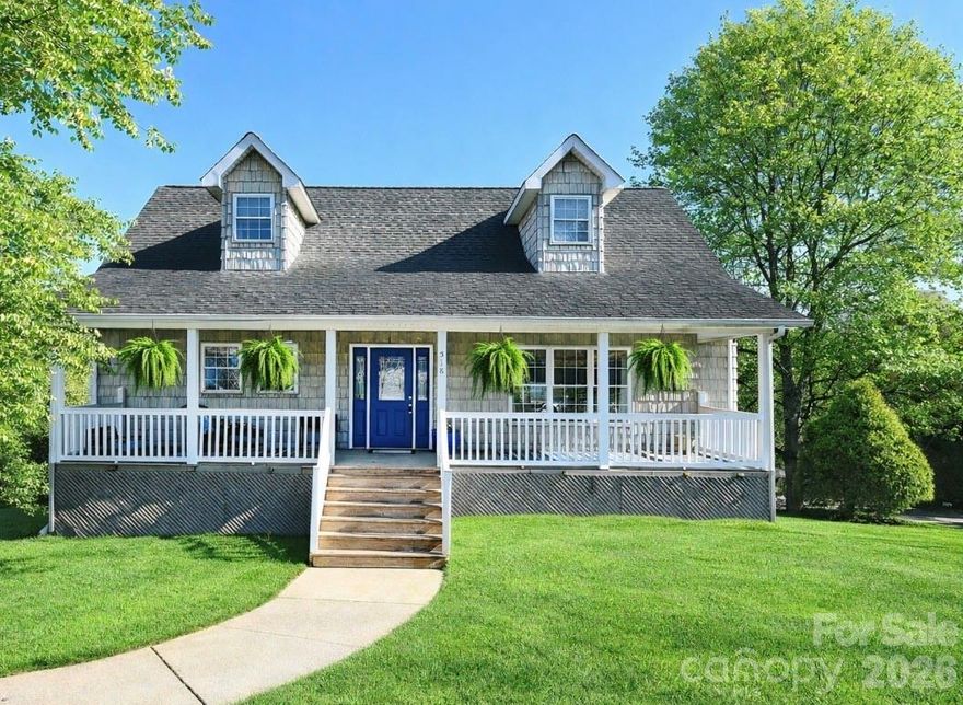 Lovely Home in Pebble Creek Subdivision. Discover this charming home located in the desirable Pebble Creek community just minutes from Viewmont, downtown Hickory, shopping, parks, major highways, and beautiful Lake Hickory! Become a member at The Courts at Pebble Creek fir pickle ball and tennis! This home offers an excellent layout with the primary suite conveniently located on the main level. The spacious primary suite features built-in shelving, a cozy sitting area, a garden tub, and double vanities. The main level also includes a generous living room with a gas fireplace, plus a bright sitting room or dining area overlooking the Pebble Creek tennis courts. The kitchen offers ample storage and includes a pass-through window and an adjacent laundry room. A convenient half bath for guests is also located on the main level. Upstairs, you’ll find two additional bedrooms with a shared full bath. The basement provides abundant storage space, room for a home gym, or the opportunity to finish the area in the future. A large double-attached garage is also located on the basement level. Don’t miss your chance to live in the heart of Hickory in the sought-after Pebble Creek Subdivision!