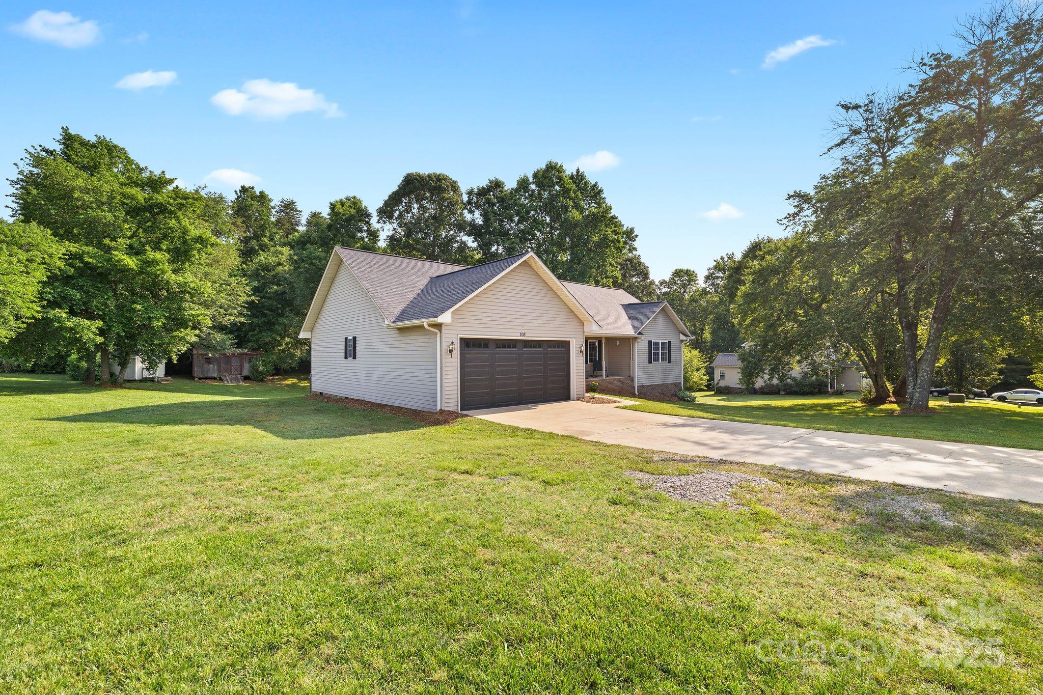 105 Saddlewood Lane