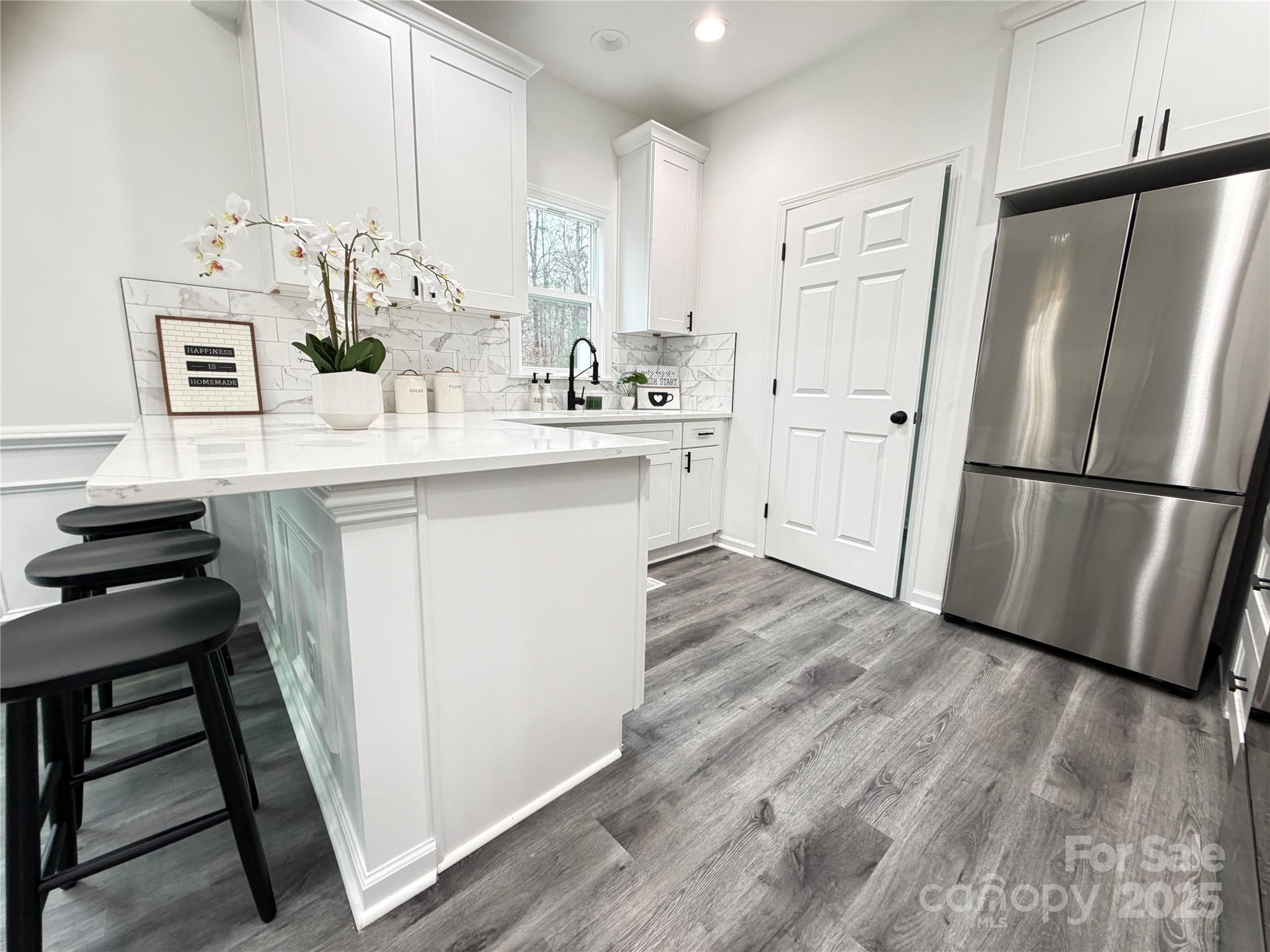 144 Walking Horse Run