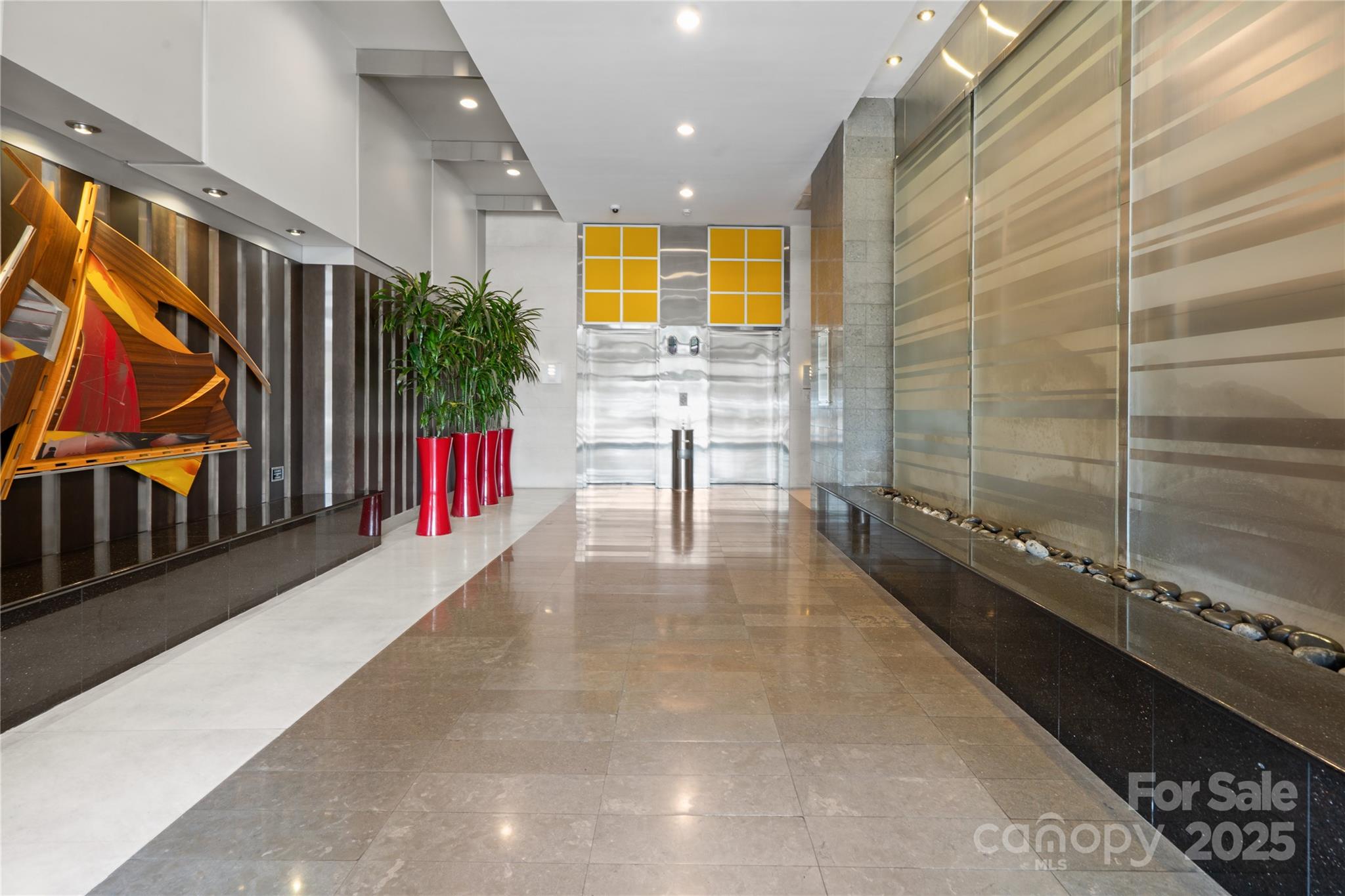 333 W Trade Street 1106