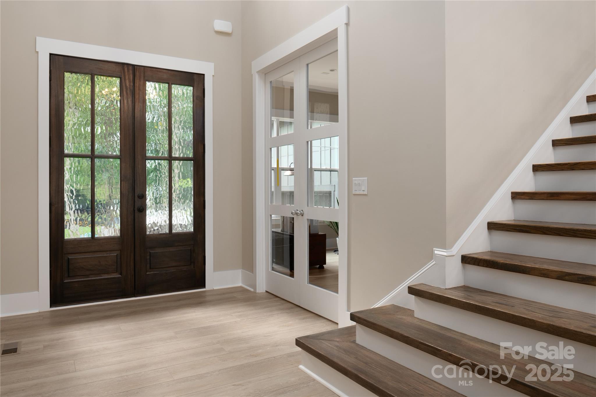 Mirror Lake - Residential