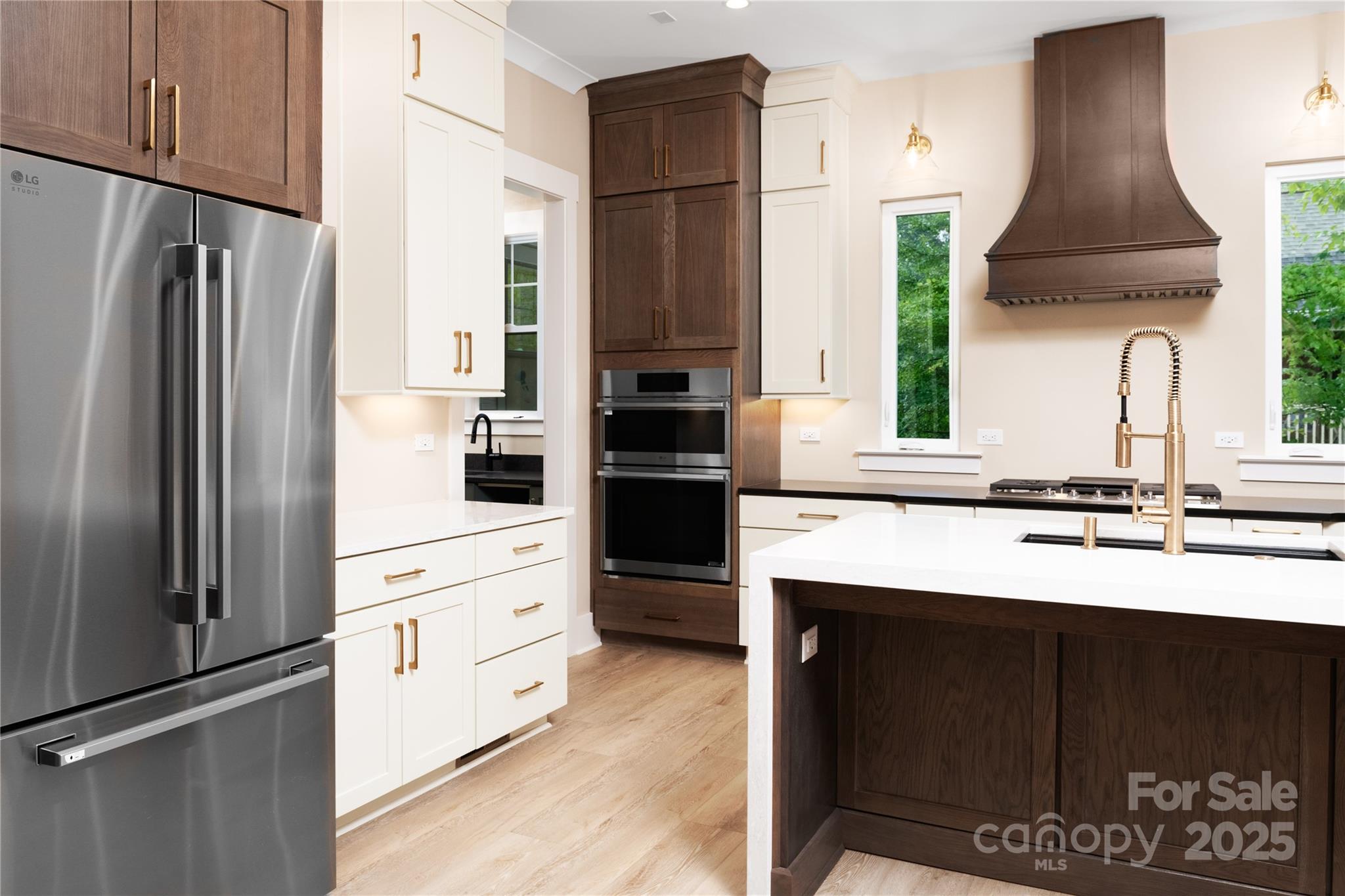 Mirror Lake - Residential