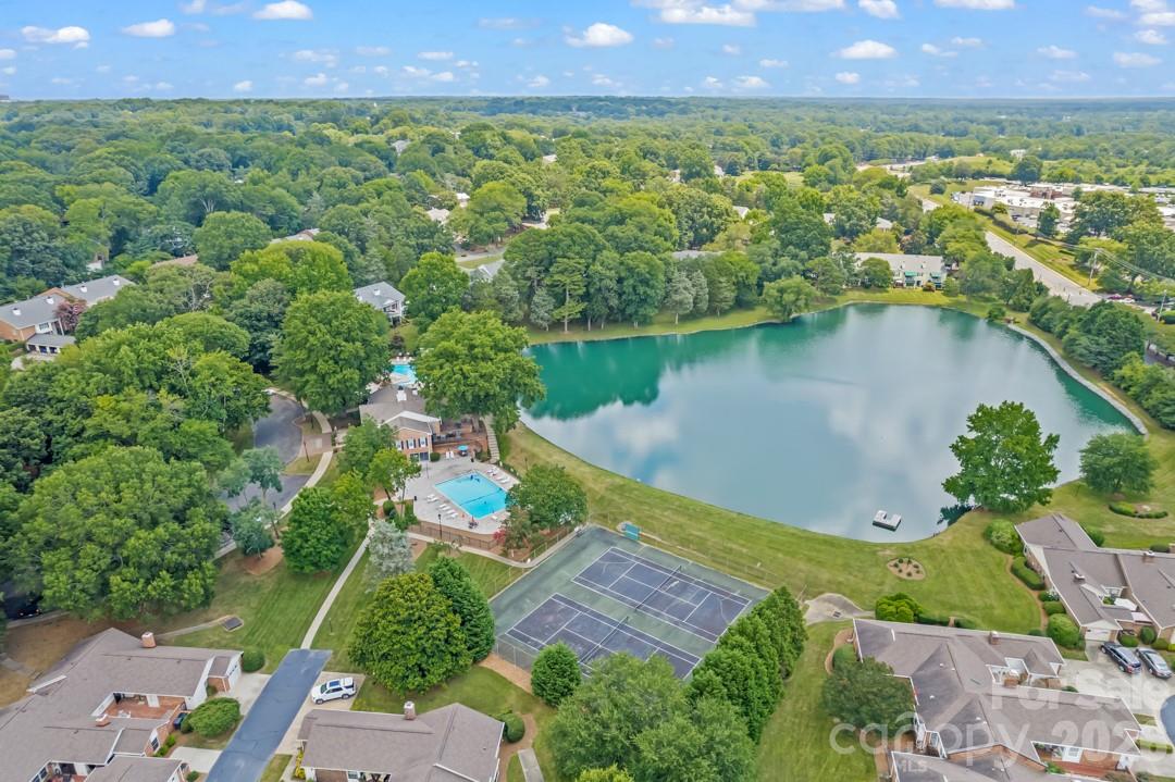 Quail Hollow Estates - Residential