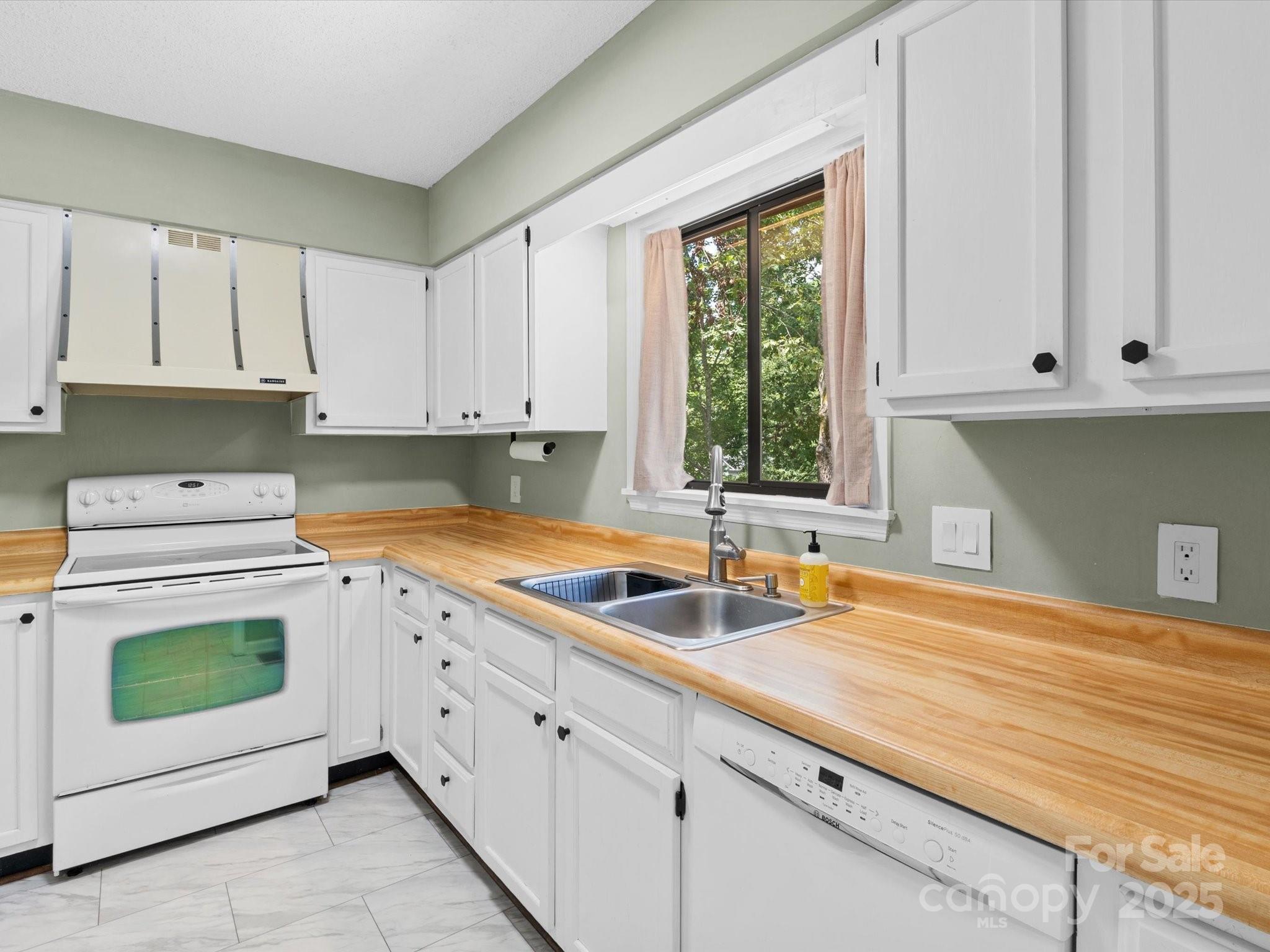 Cedar Forest Condos - Residential