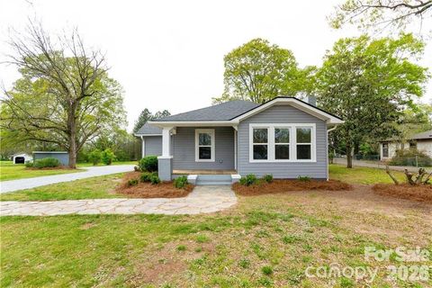 Photo of 2477 Secrest Shortcut Road, Monroe, NC 28110 (MLS # 4362766)
