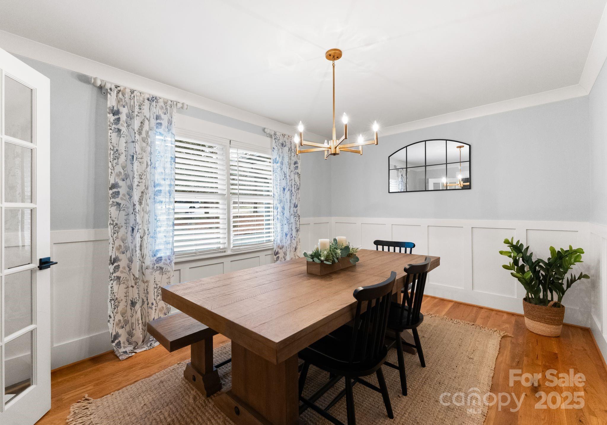 2550 Green Point Lane