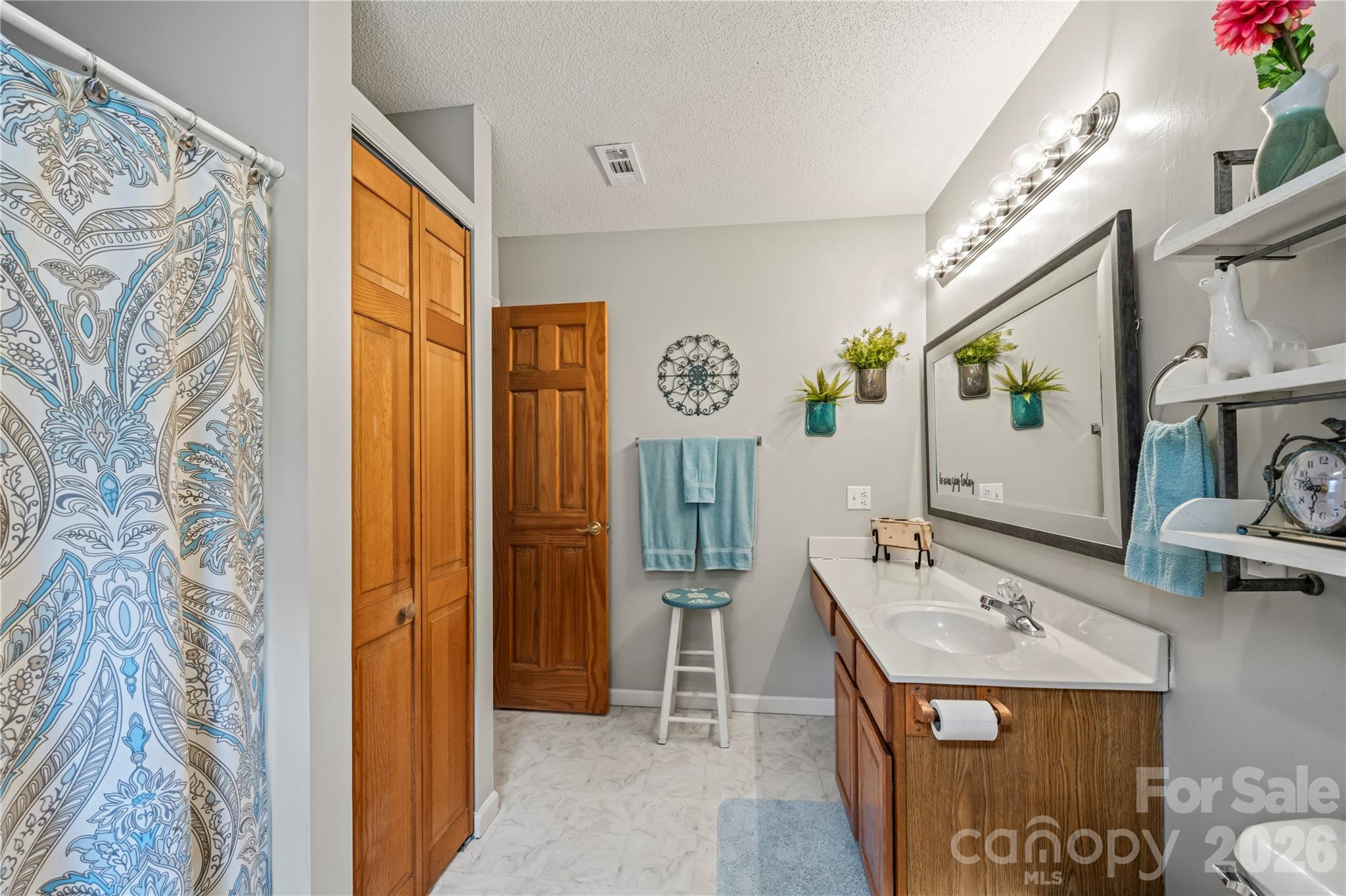 Mills Pointe - Residential