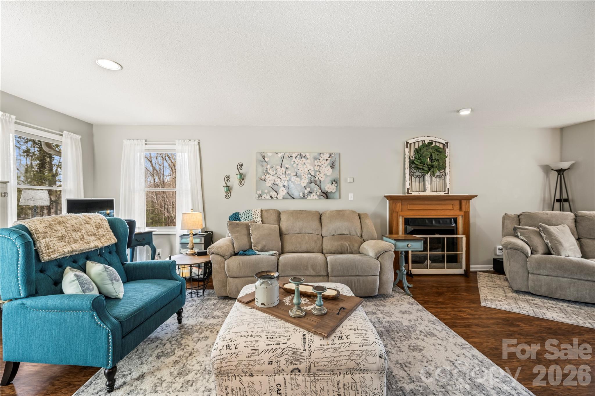 Mills Pointe - Residential