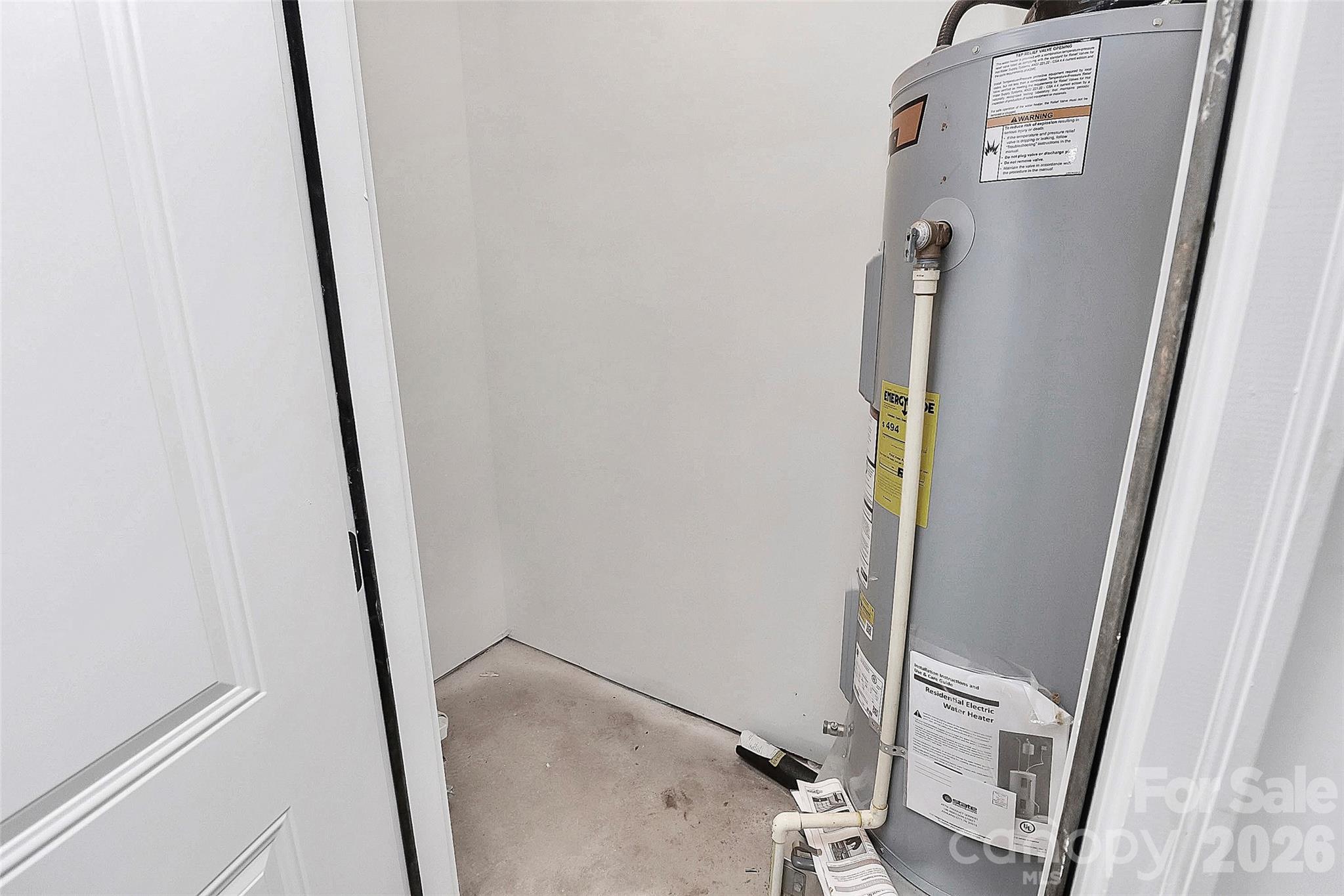 Residences at Oakview - Residential