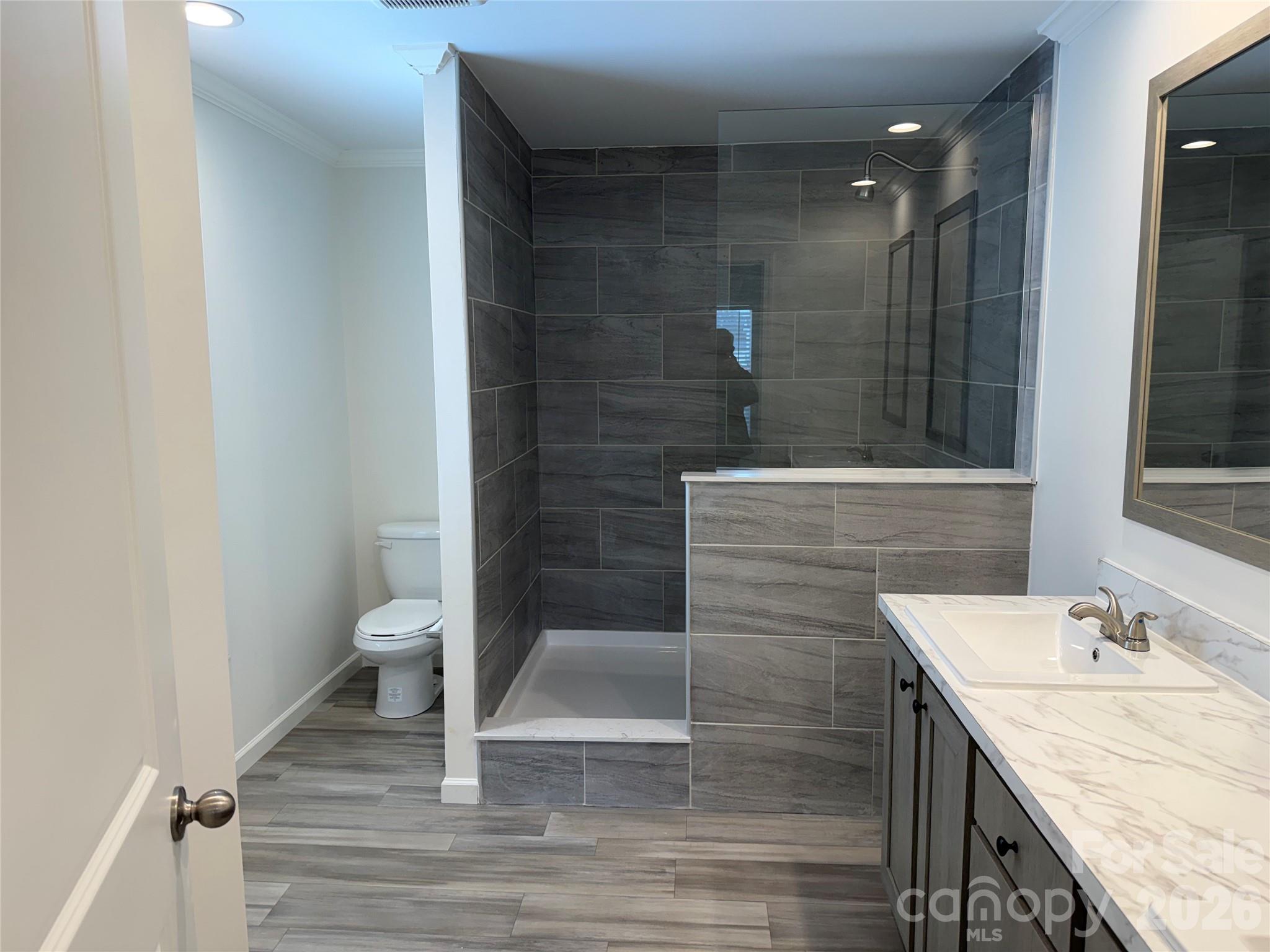 Stones Edge - Residential