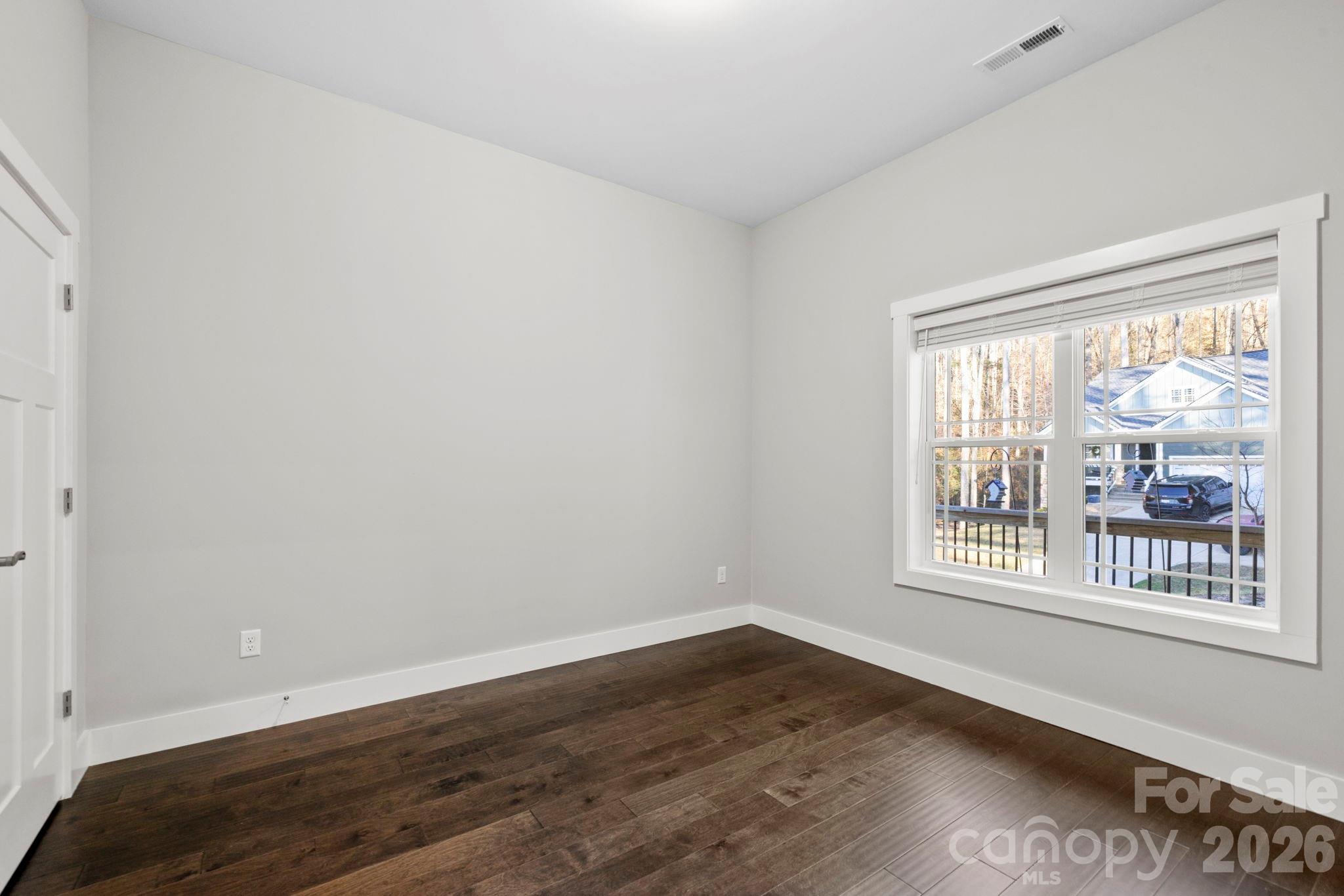 South Creek Cottages - Residential