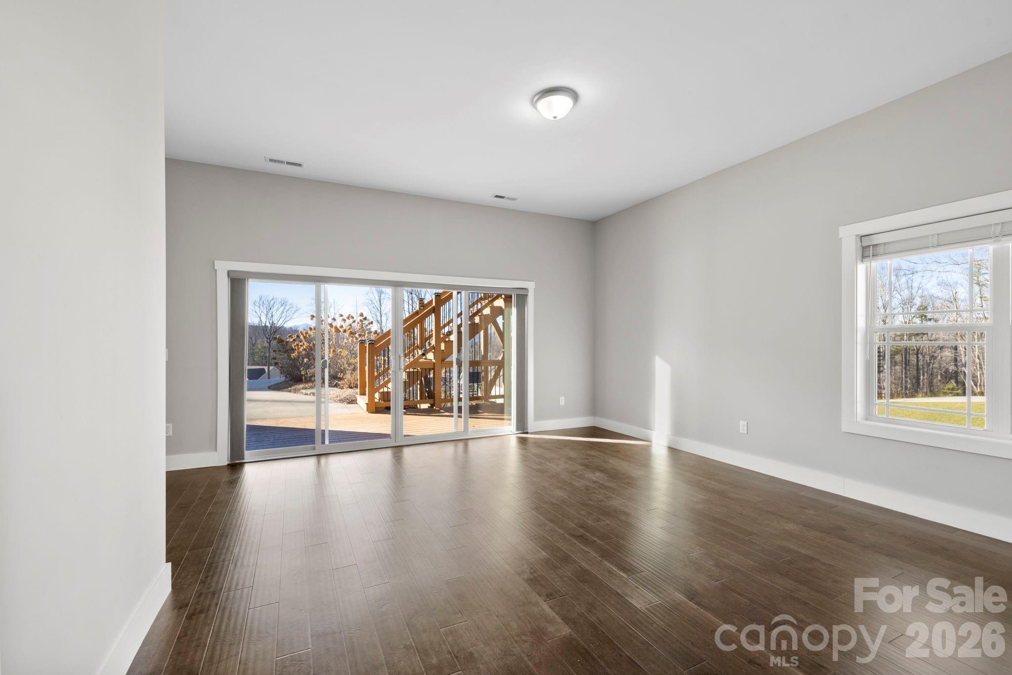 South Creek Cottages - Residential