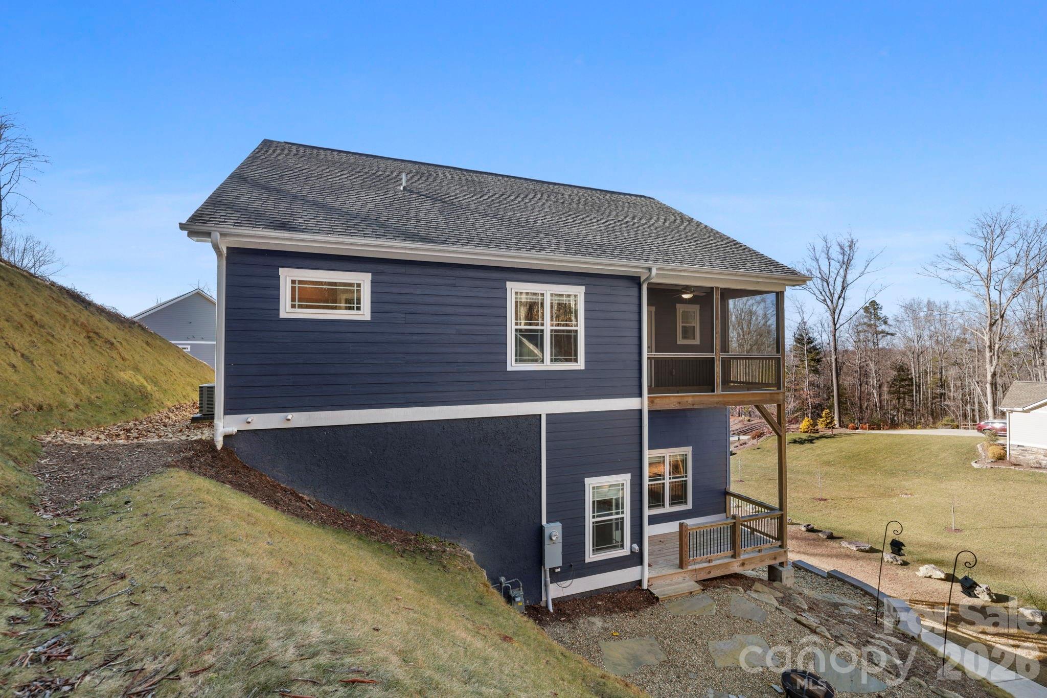 South Creek Cottages - Residential