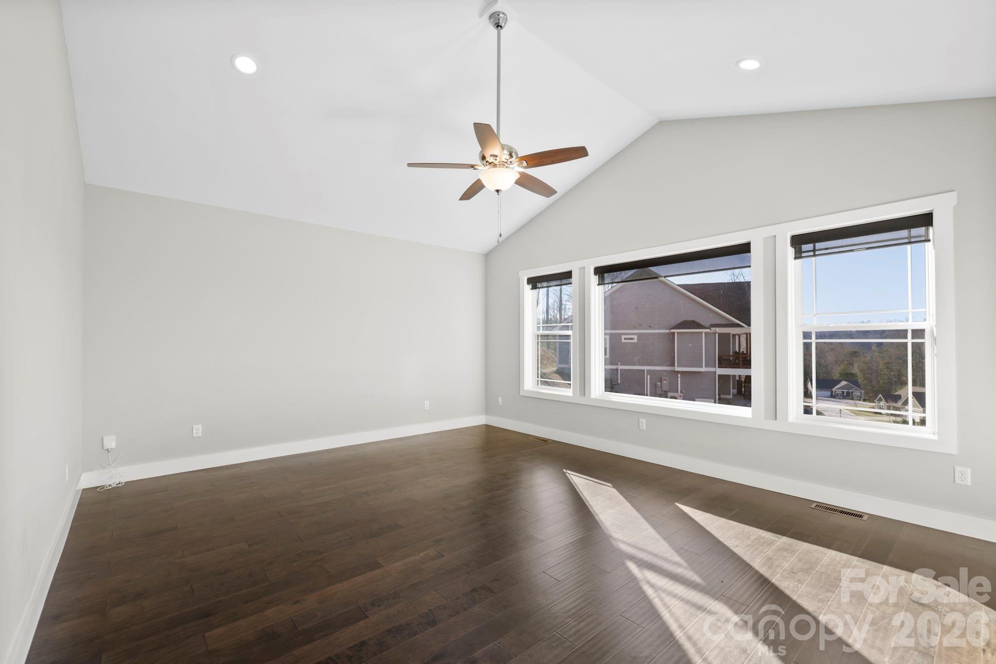 South Creek Cottages - Residential