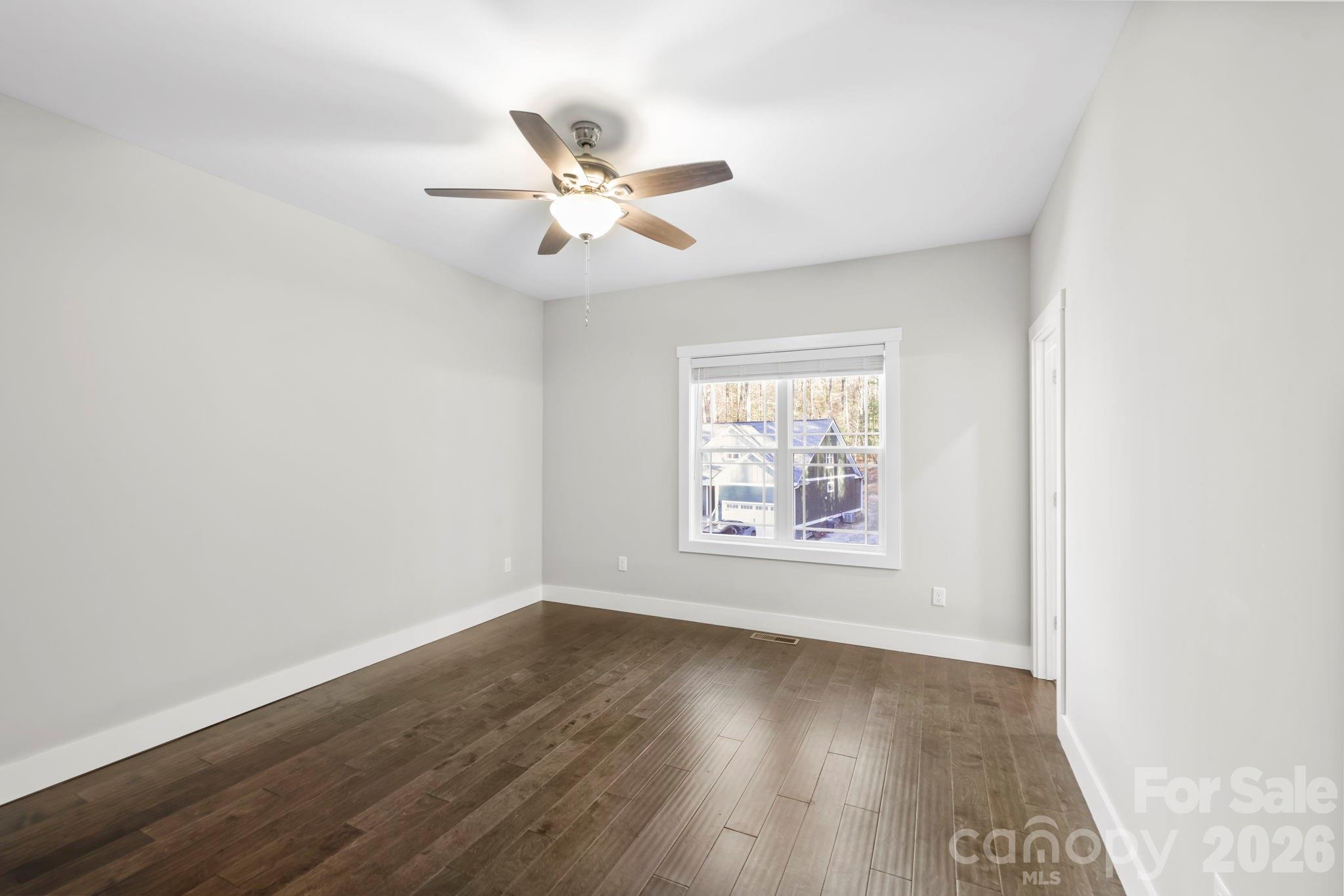 South Creek Cottages - Residential