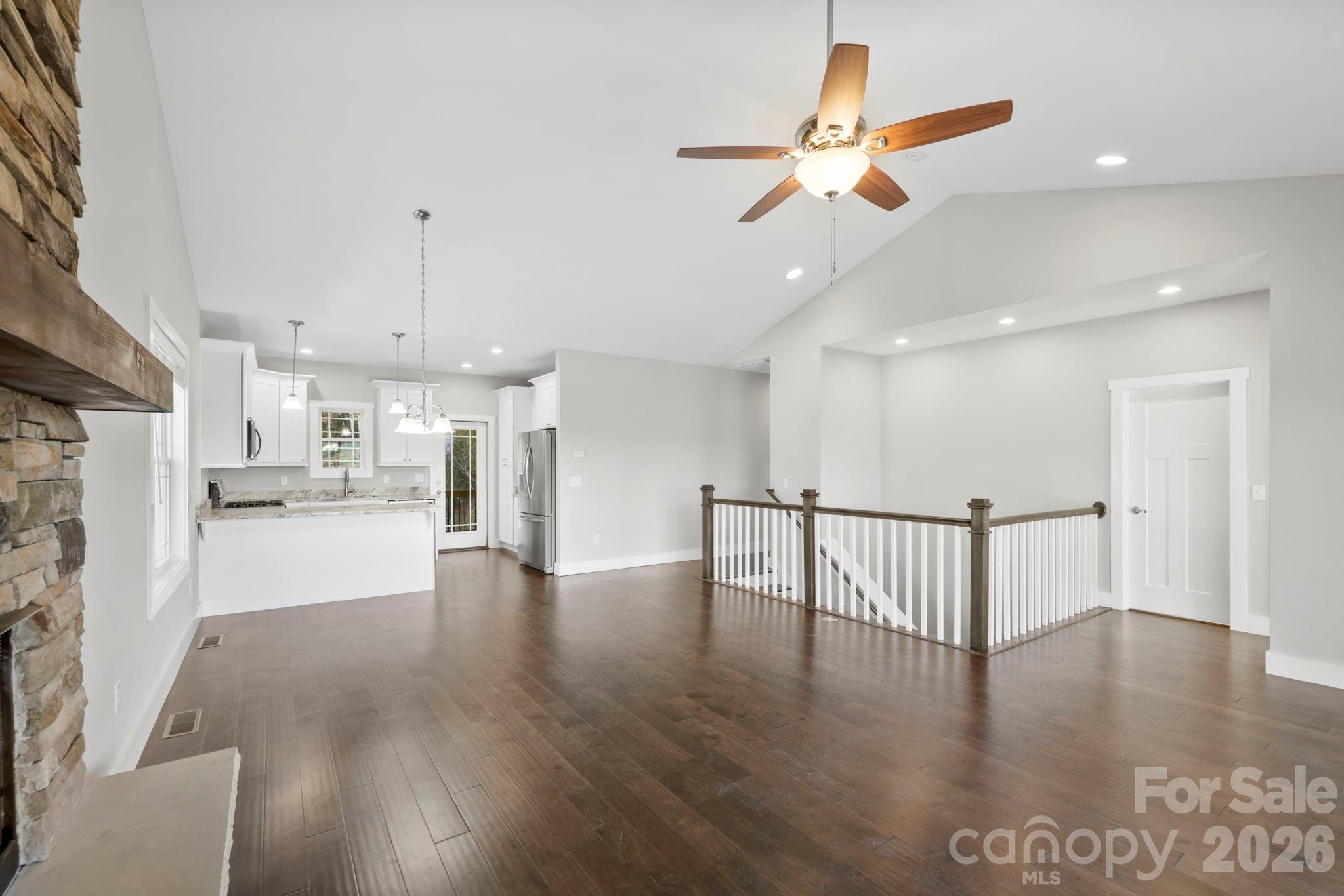 South Creek Cottages - Residential