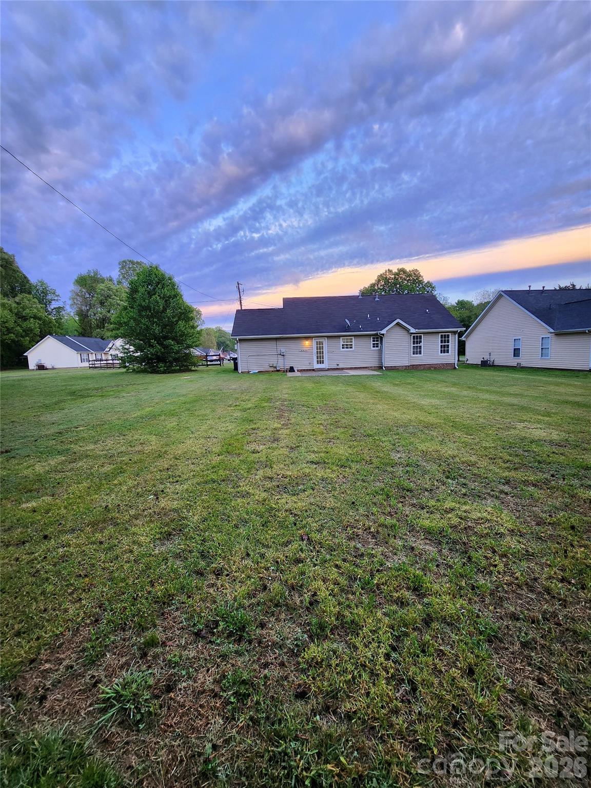 Arvin Meadows - Residential