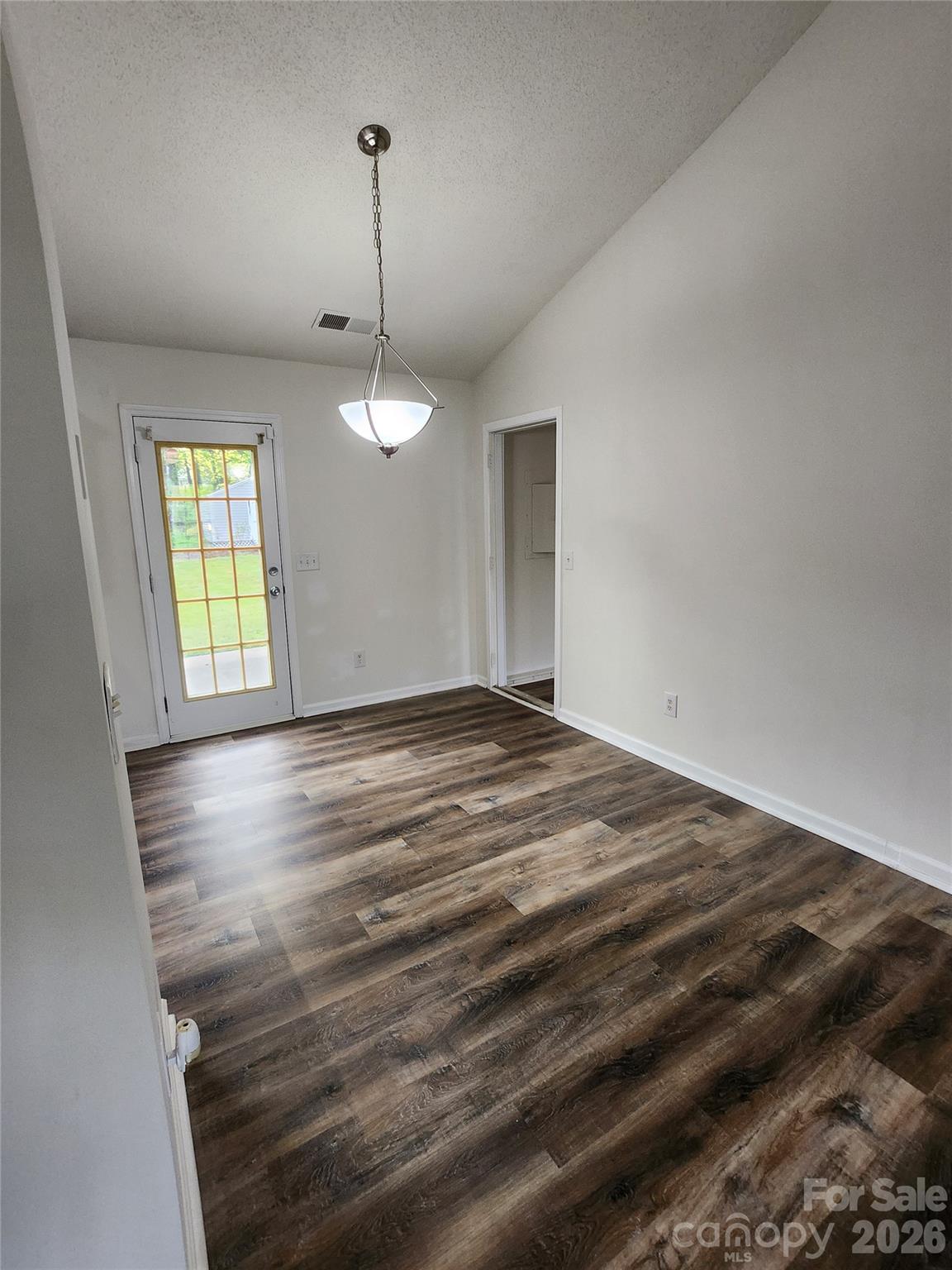 Arvin Meadows - Residential