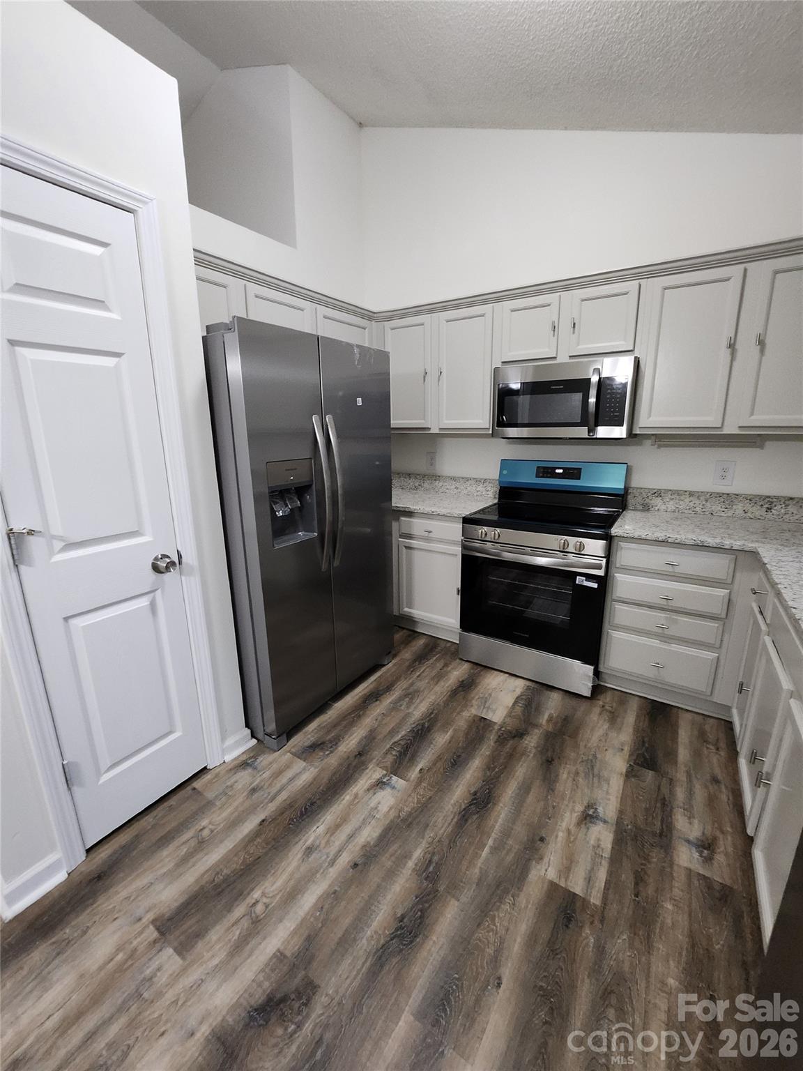 Arvin Meadows - Residential