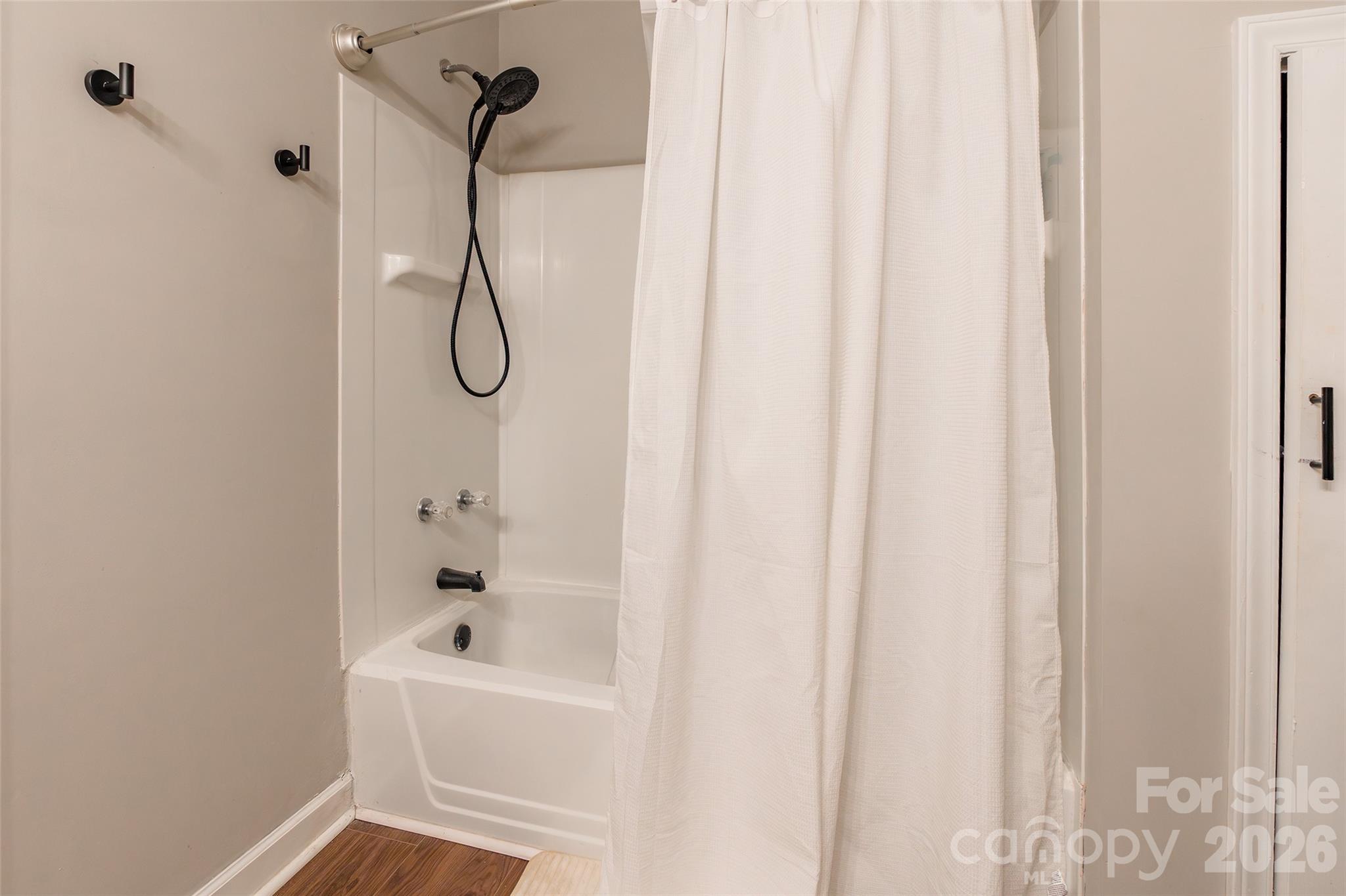 Country Oaks - Residential